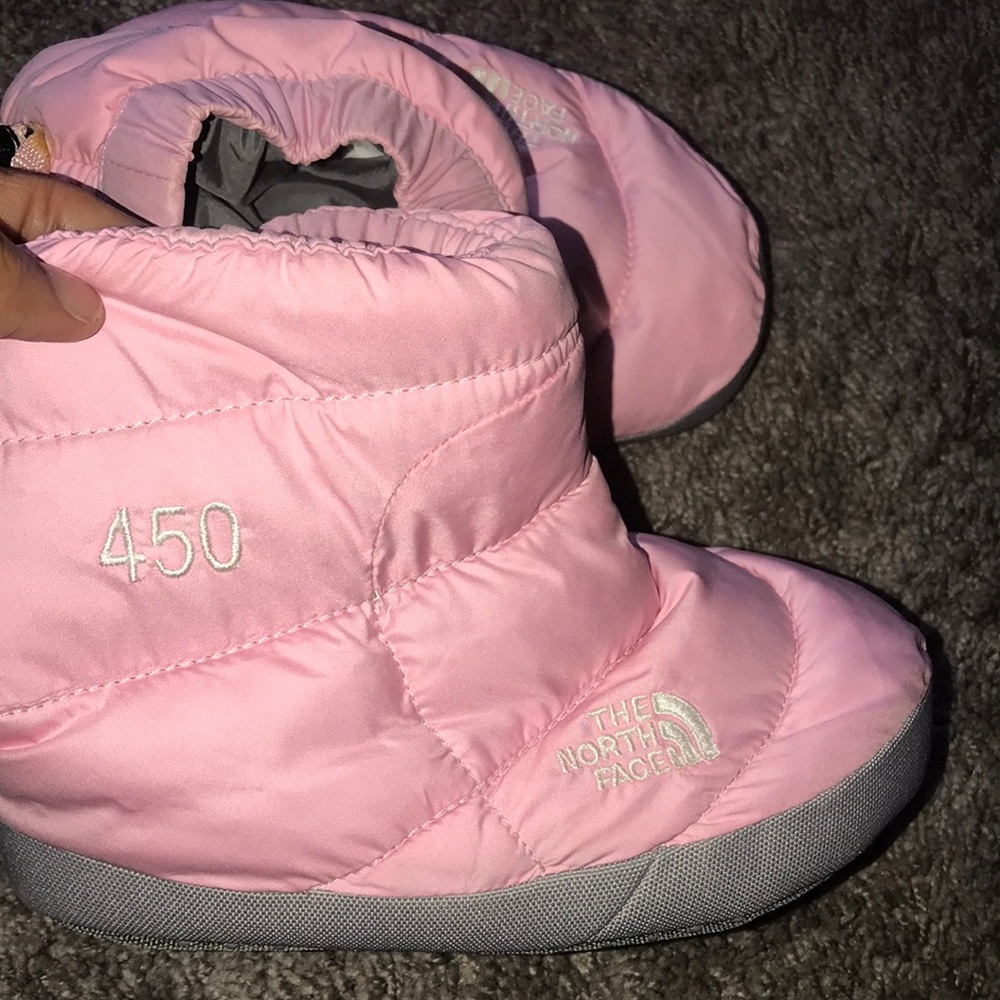 🐷 THE NORTH FACE BOOTIES